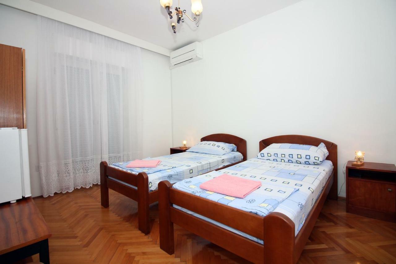Guesthouse Mila Tisno Exterior foto