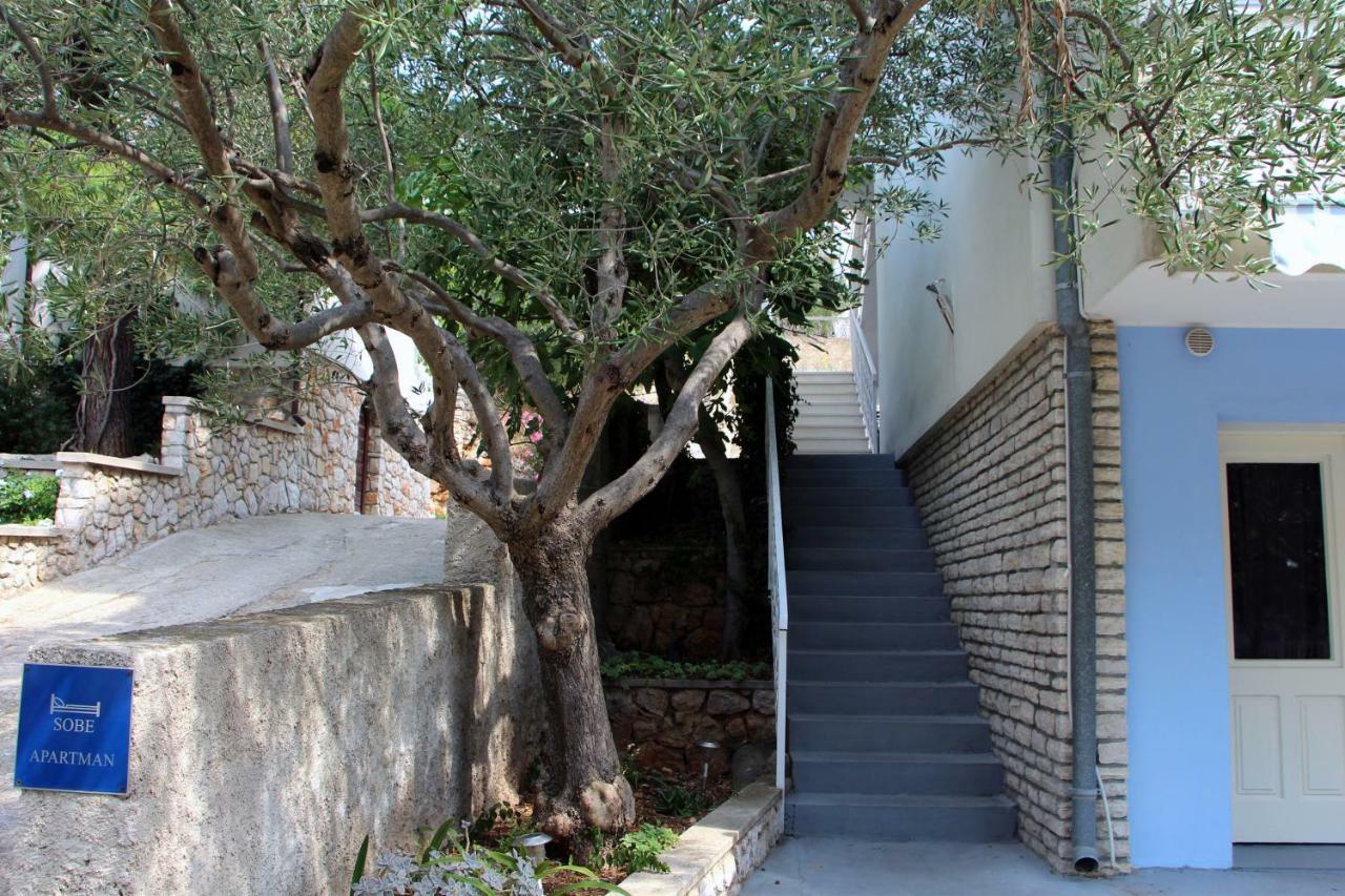 Guesthouse Mila Tisno Exterior foto