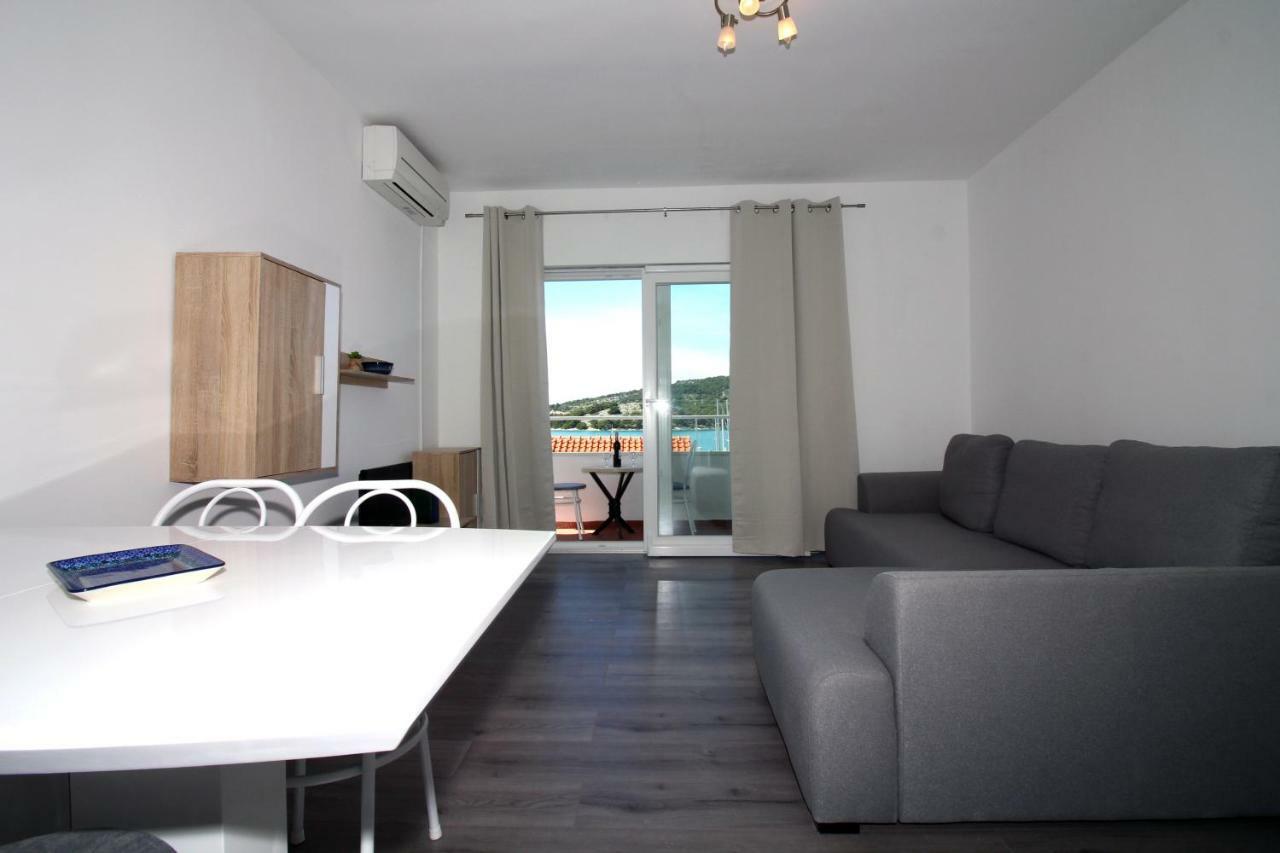 Guesthouse Mila Tisno Exterior foto