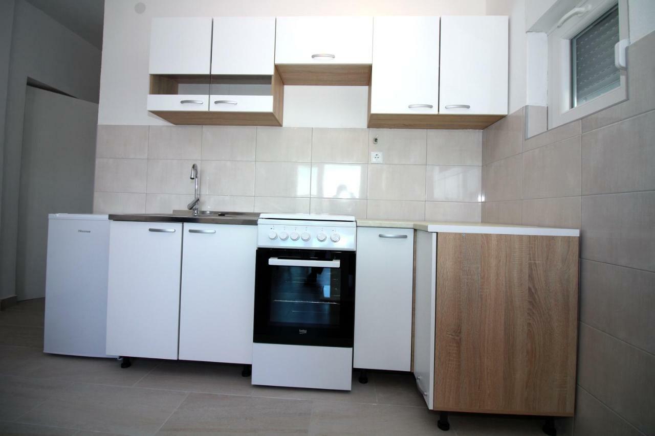Guesthouse Mila Tisno Exterior foto