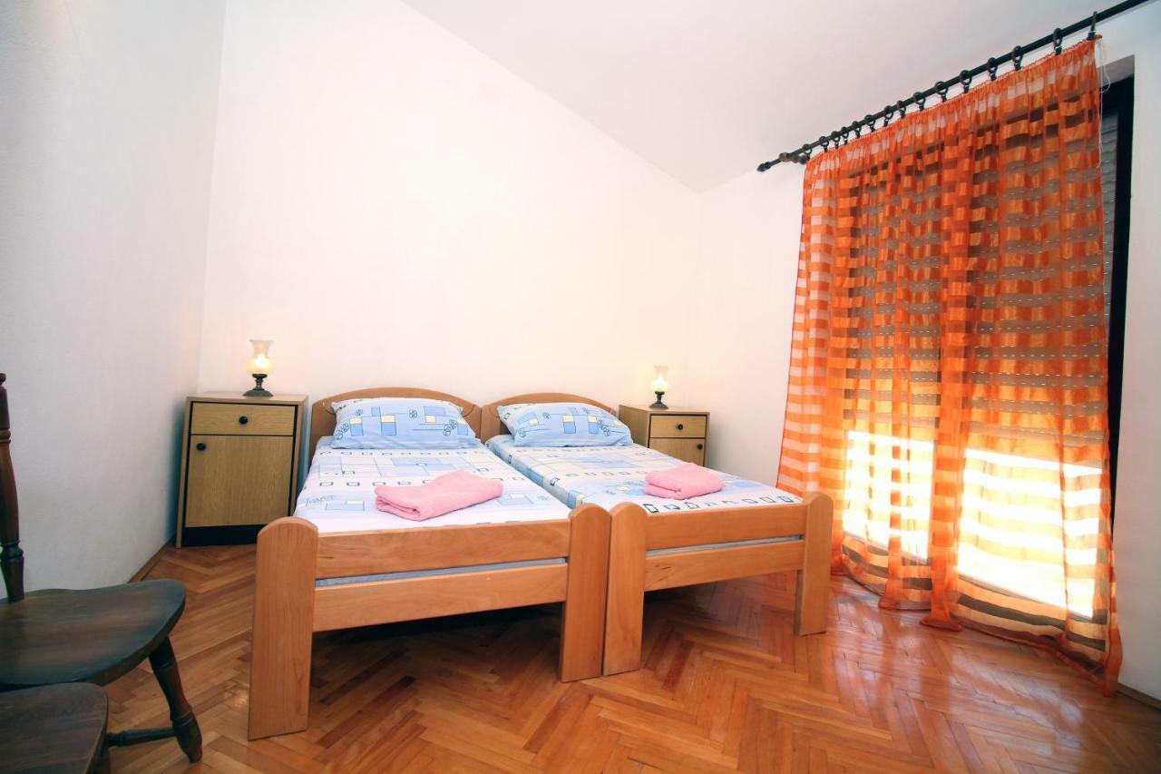 Guesthouse Mila Tisno Exterior foto