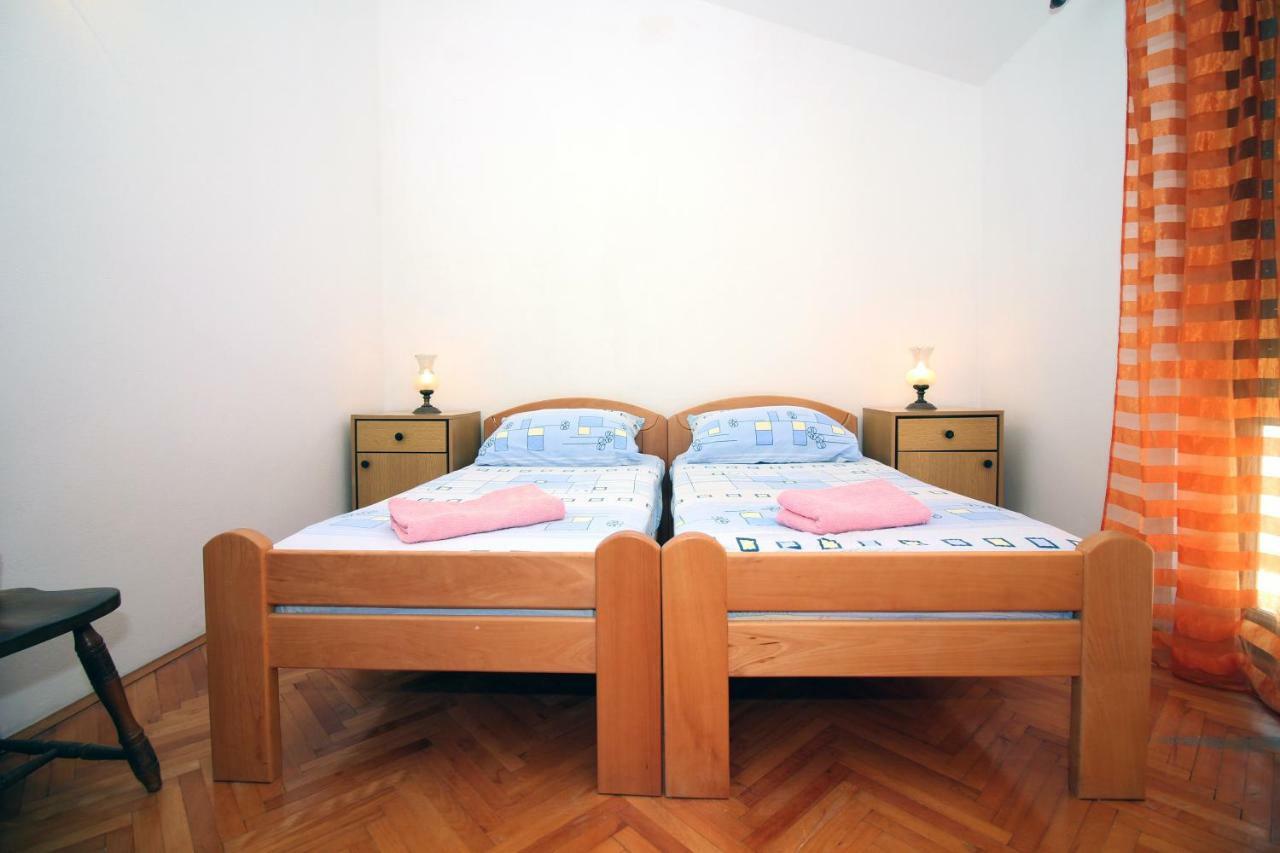 Guesthouse Mila Tisno Exterior foto